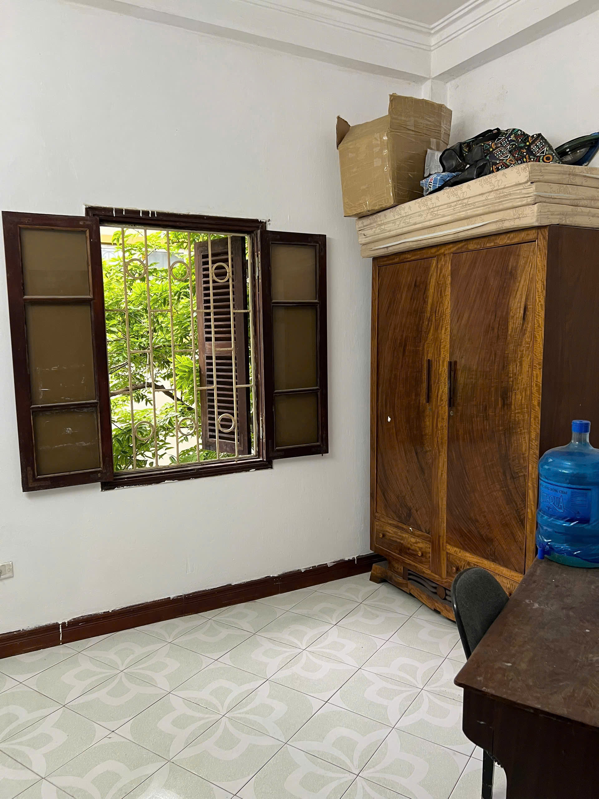 Cho thuê nhà nguyên căn ngõ 128C Đại La, 40m2x3 tầng, 03 ngủ ở gia đình, nhóm chỉ 9tr5 - Ảnh 2